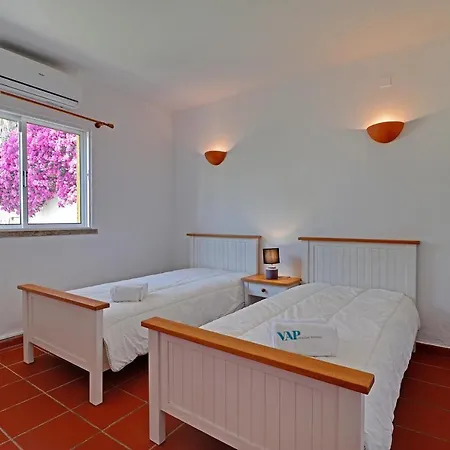 Villa Yellow Village Vilamoura